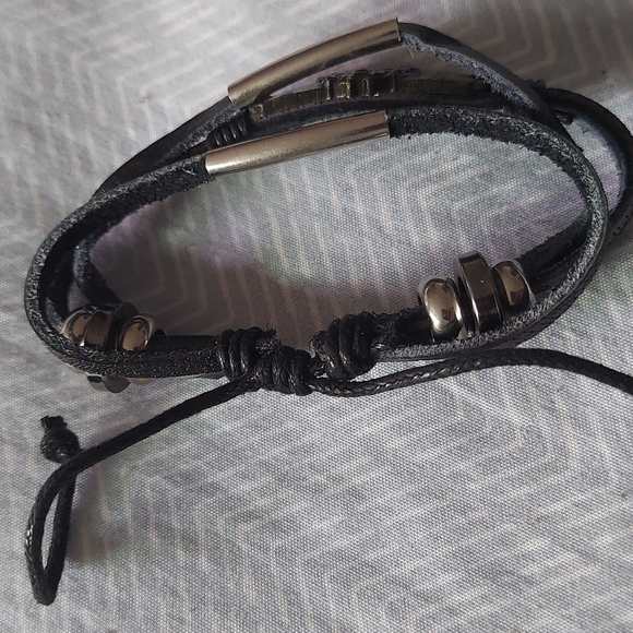 Sold final fantasy vii bracelet in black - Picture 6 of 8